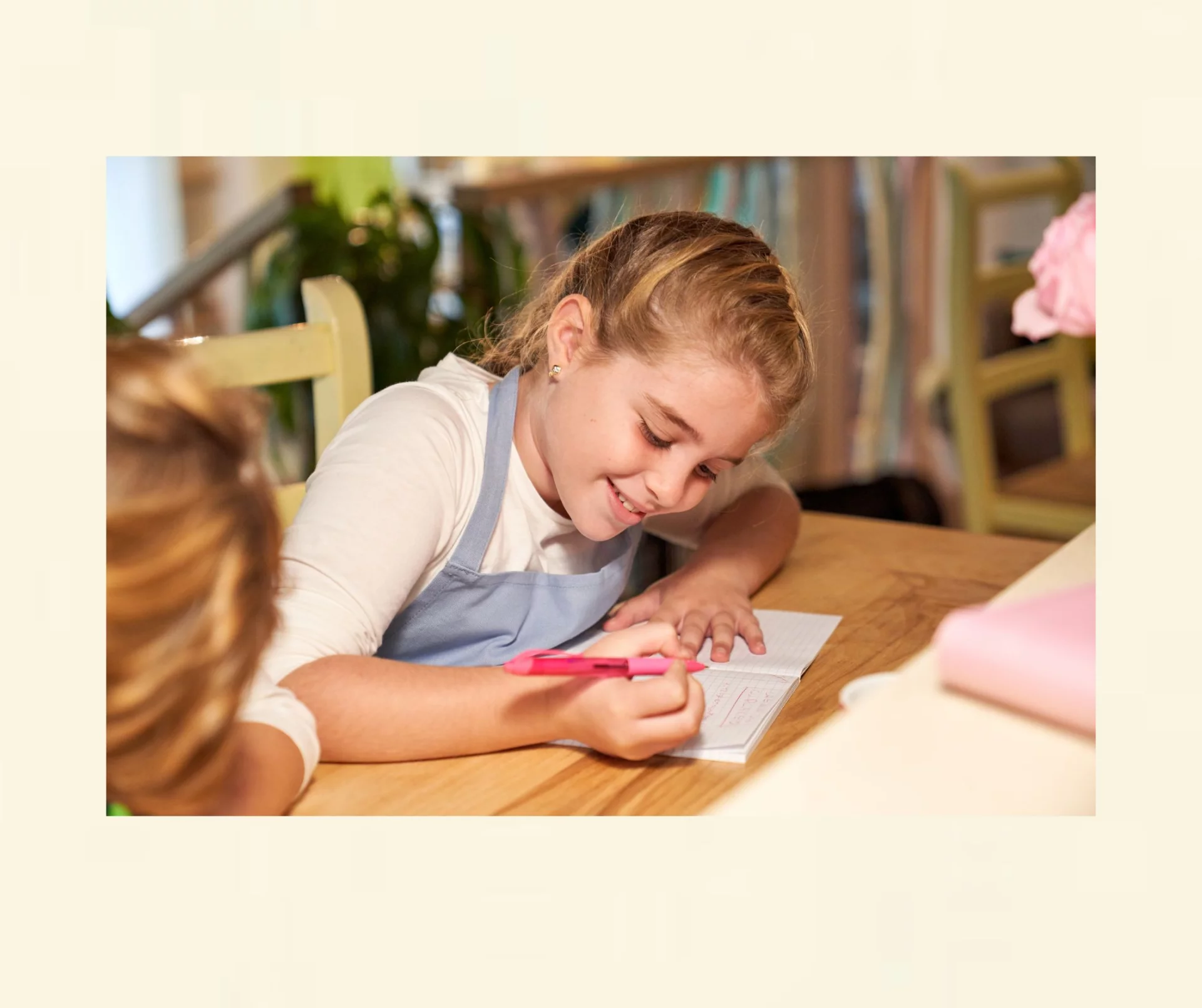 Kinderhypnose hilft einem Kind, nach Mobbing-Erlebnissen innere Stärke und Selbstvertrauen aufzubauen.