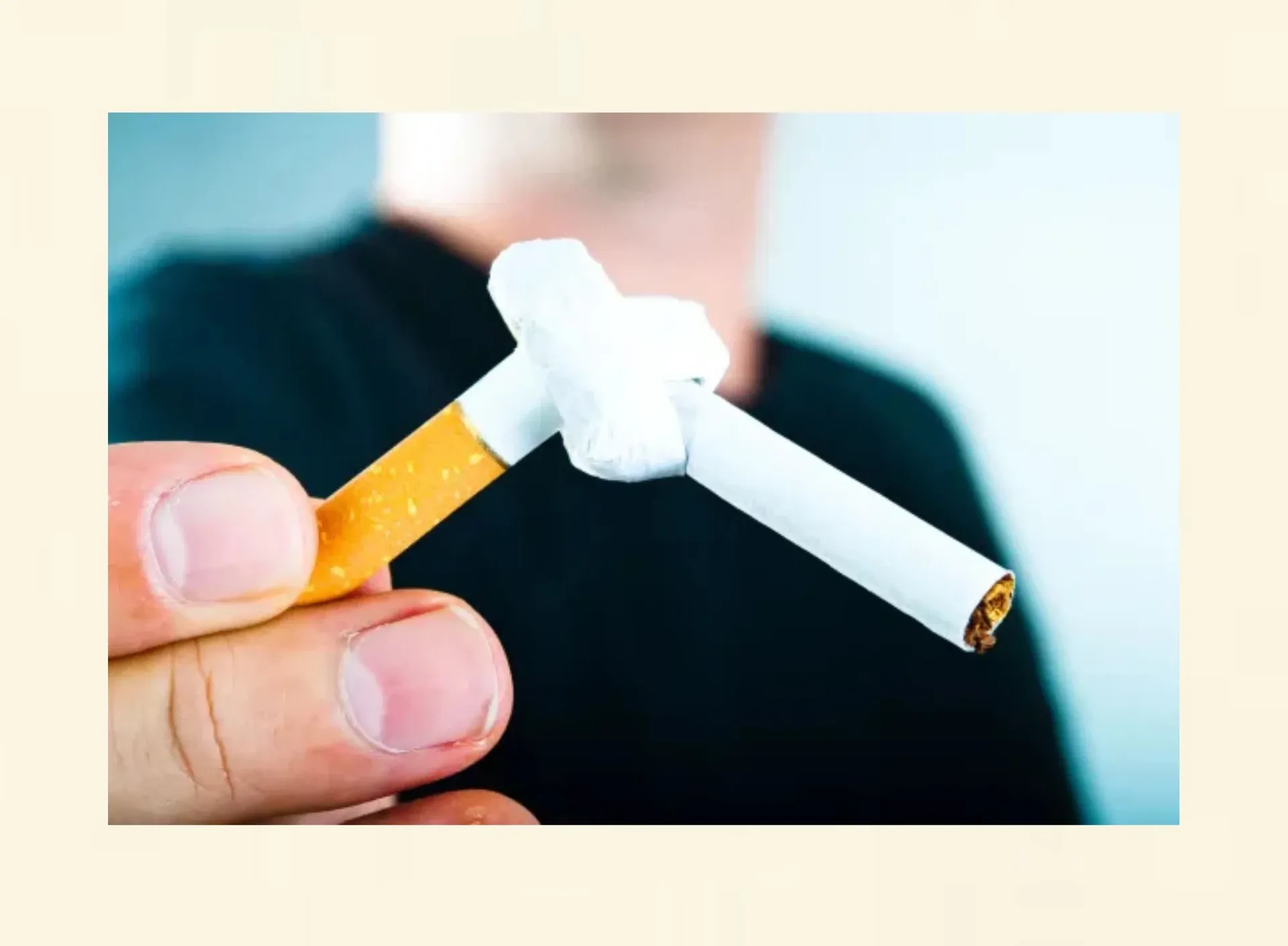 Mann mit verknoteter Zigarette als Symbol für Raucherentwöhnung mit medizinischer Hypnose