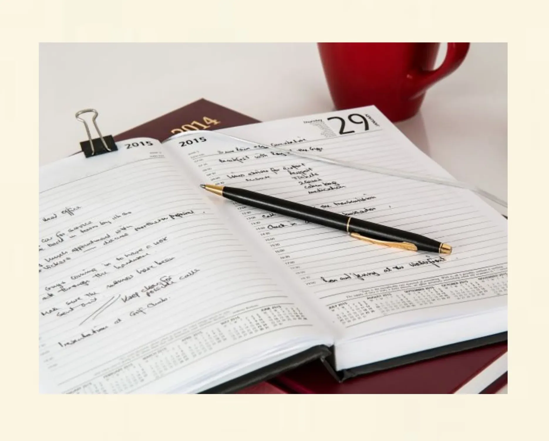 Agenda als Symbol für Terminplanung und Terminabsagen in der Hypnosepraxis