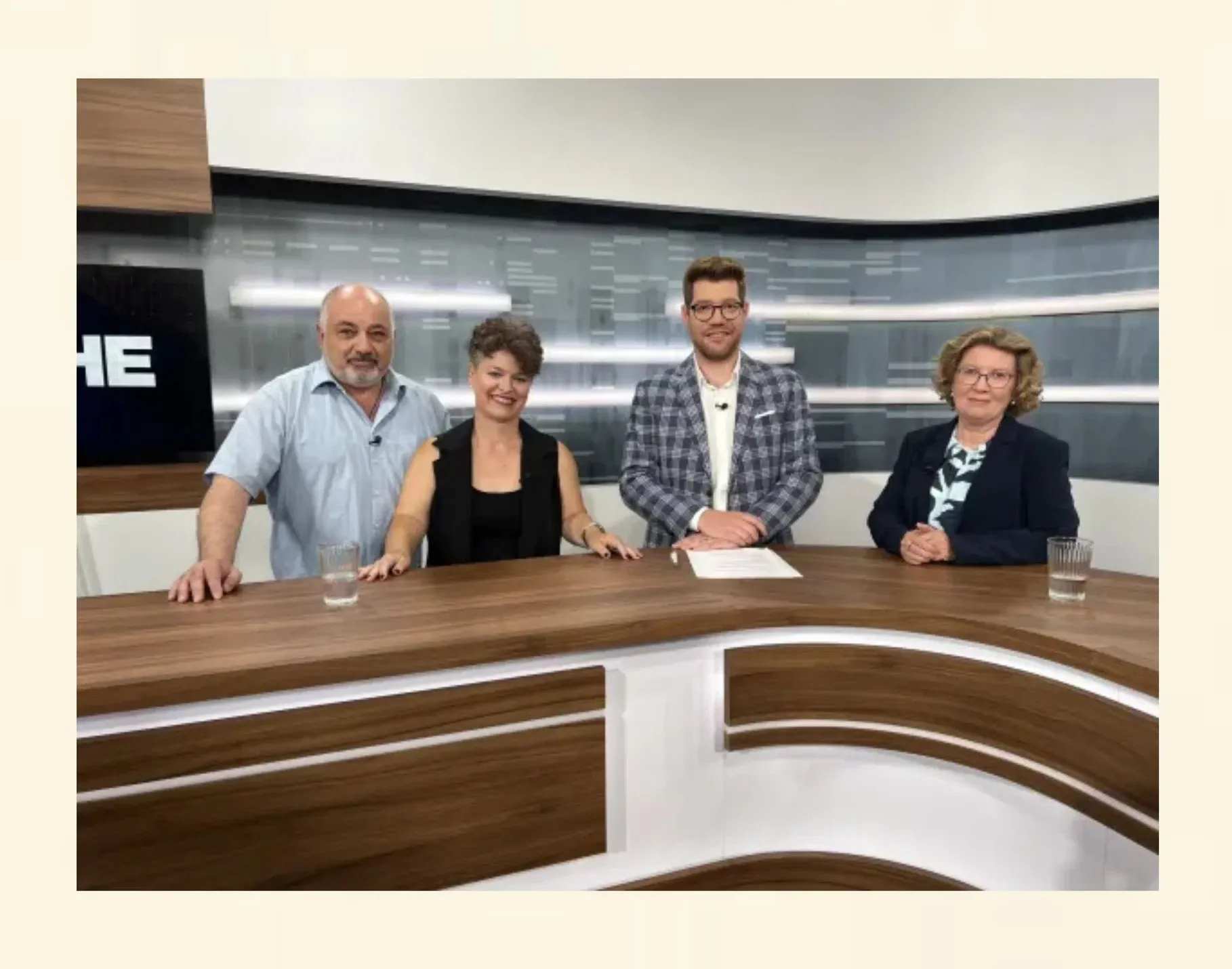 Studioaufnahme vor der TVO-Sendung ‚Zur Sache‘ zum Thema Hypnose