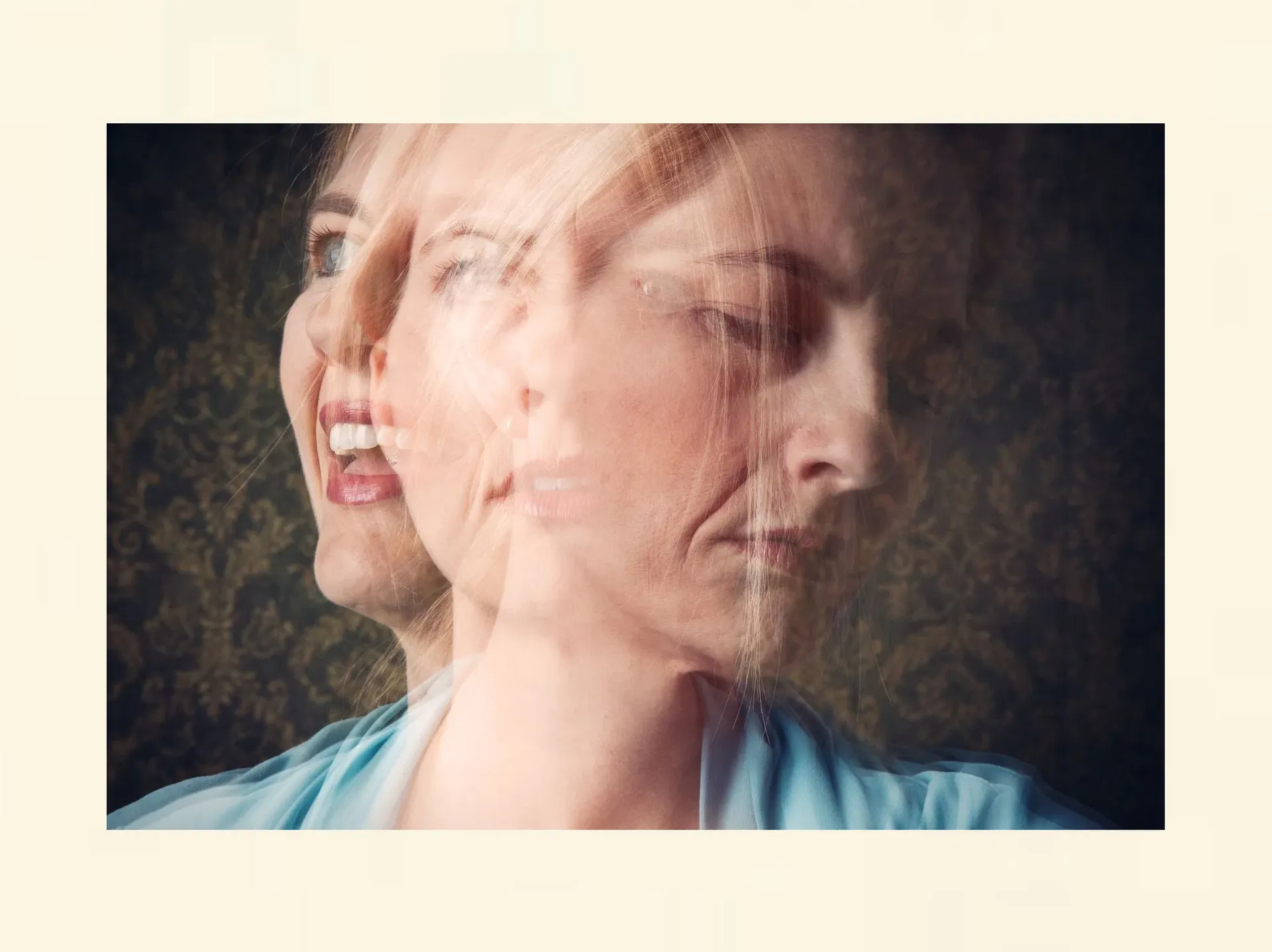 Frau mit mehreren Gesichtern als Symbol für innere Konflikte zwischen Bindungsangst und Verlustangst