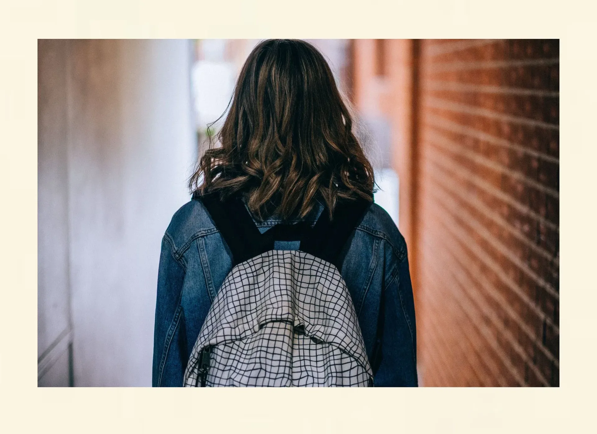 Jugendlicher Stress, emotionales Essen und innere Überforderung in der Pubertät – persönliche Erfahrungen mit Abnehmen und emotionalen Mustern